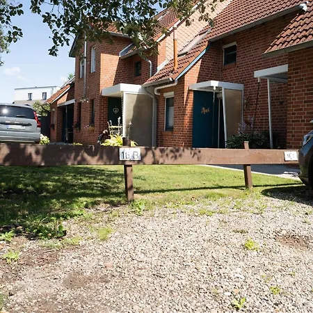Lange Wiese 16b Holiday home *